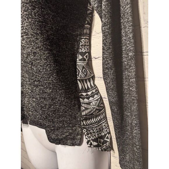 Wet seal sheer back top size xs - Picture 3 of 4